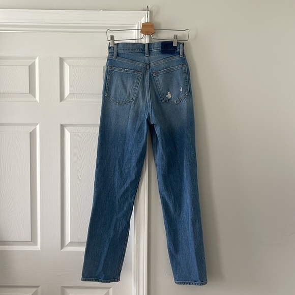 Abercrombie & Fitch Curve Love Jeans The 90’s Straight Ultra High Rise Size 26/2 - Picture 2 of 4